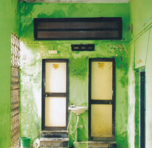 toilet_within_office_original